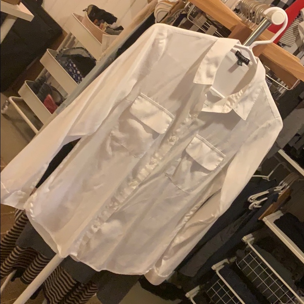 Gently used Express pocketed white shirt.